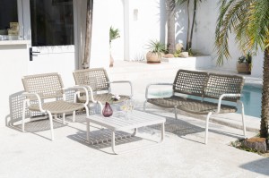 outdoor-furniture-commercial-patio-seating