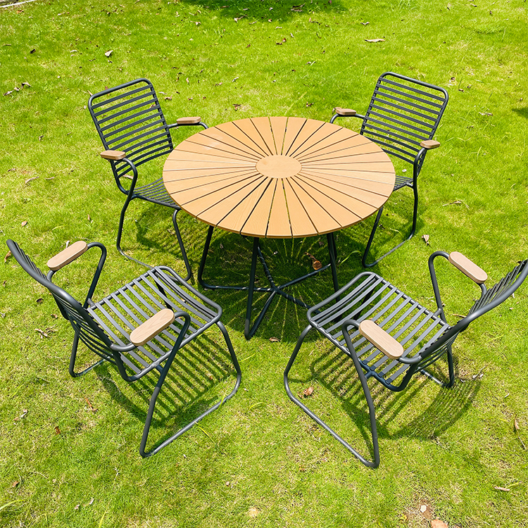 Outdoor Dining Set